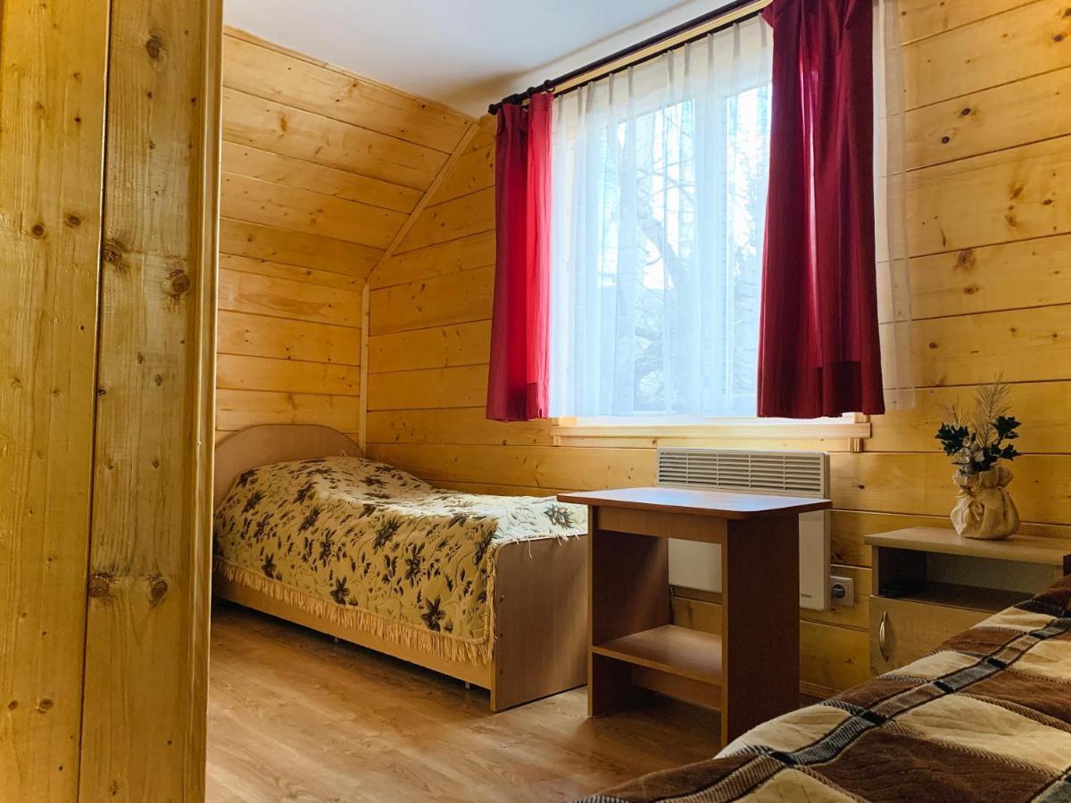 Appartement За Горбами à Yaremtche Extérieur photo